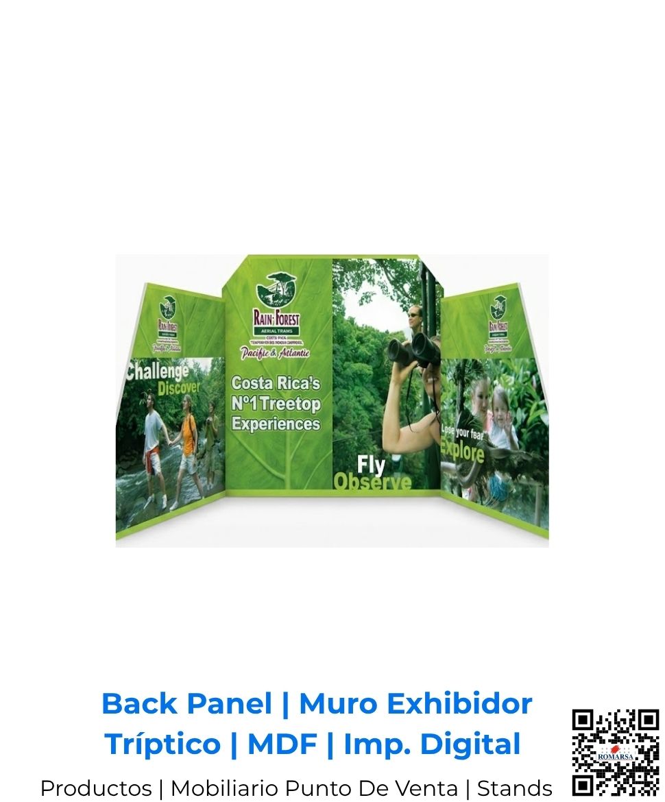 Pared gráfica de tres paneles tipo tríptico de MDF con imágenes de la naturaleza de Rain Forest, en San José, Costa Rica.